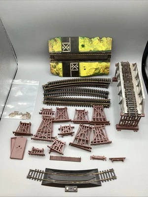 Vintage 30Degrees/Tyco HO Scale Tracks, Rerailer ,9.5" RxR and Trestle Bridge - Image 1 of 4