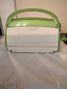 Cricut Cuttlebug Manual Die Cutting & Embossing Machine - Picture 1 of 6