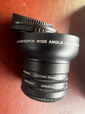 Neewer 37 MM Cell Phone Lens Accessory Kit Wide Angle Macro .45X High Definition - Image 1 of 4