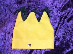 tommy hilfiger fun baby hat size s/p/m Star Flag Logo Tassel Fleece Infant 6-12