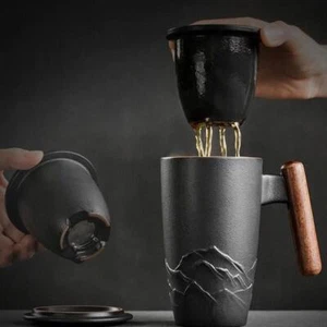 NORDTHAL Keramiktasse Kaffeetasse Teetasse Tasse mit Teesieb Holzgriff schwarz - Bild 1 von 8