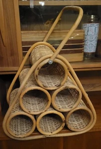 Triangular Wicker Wine Rack - 6 Bottles - With Handle - Picture 1 of 3