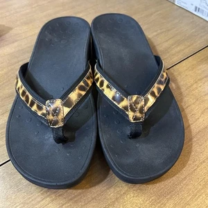 Vionic Sandals Womens Size 11 Wide High Tide Leopard Flip Flop Platform TW14895 - Picture 1 of 5
