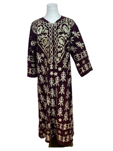 Vintage Women’s Velvet Burgundy & Gold Tone Embroidered Kaftan Dress - Picture 1 of 7