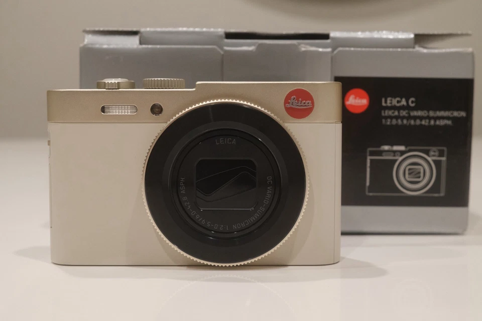 Leica C Typ 112 Camera 12.1 MP Light Gold | [New] - Image 1 of 4