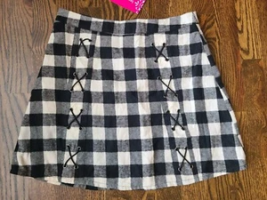 Falda de franela a cuadros Newbury personalizada en blanco y negro detalle cruzado S - Imagen 1 de 5