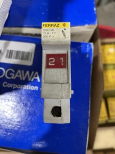 PORTAFUSIBLES FERRAZ SGH 10 32A 1P 500V B245 - Imagen 1 de 1
