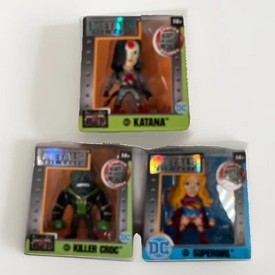 Lote de 3 figuras fundidas a presión de DC Metals Katana Supergirl Killer Croc nuevas en caja Foto 1 de 4