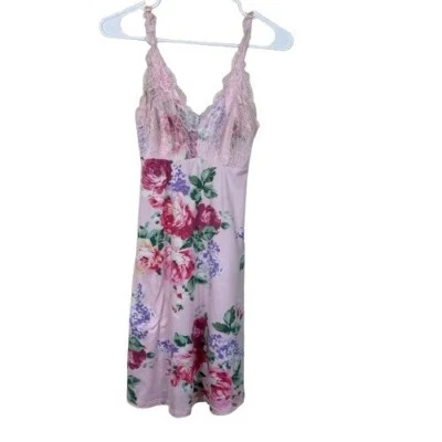 Babydoll Flora Nicrooz Floral Encaje Acentuado Chemise Talla Pequeña Foto 1 de 4