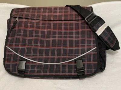 EASTSPORT Black/Red Crossbody Laptop Messenger Bag 6 Compartments Water Pockets - Image 1 of 4