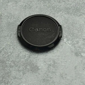 Retro Genuine Canon FD C 55mm Snap-On Front Lens Cap 35 f2 f3.5 50 f1.4 (#1328) - Picture 1 of 2