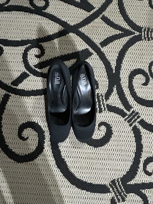 Tacones Ana negros de 3 pulgadas  Foto 1 de 4