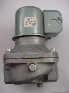 ITT General Controls K3A651 Magnetic Gas Valve Ships on the Same Day of Purchase - Picture 1 of 5