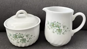 CORELLE CALLAWAY CREAMER PITCHER & SUGAR BOWL SET Swirl Green Ivy Leaves Vintage - Picture 1 of 6