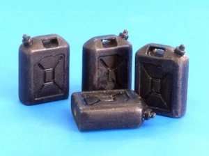 Plus Model 1/35 Israeli IDF Modern 20 Liter 5 Gal Water Canister (8 cans) EL003 - Picture 1 of 1
