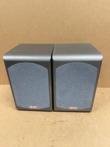 Eiki WSP100 Speakers - Pair - Picture 1 of 4
