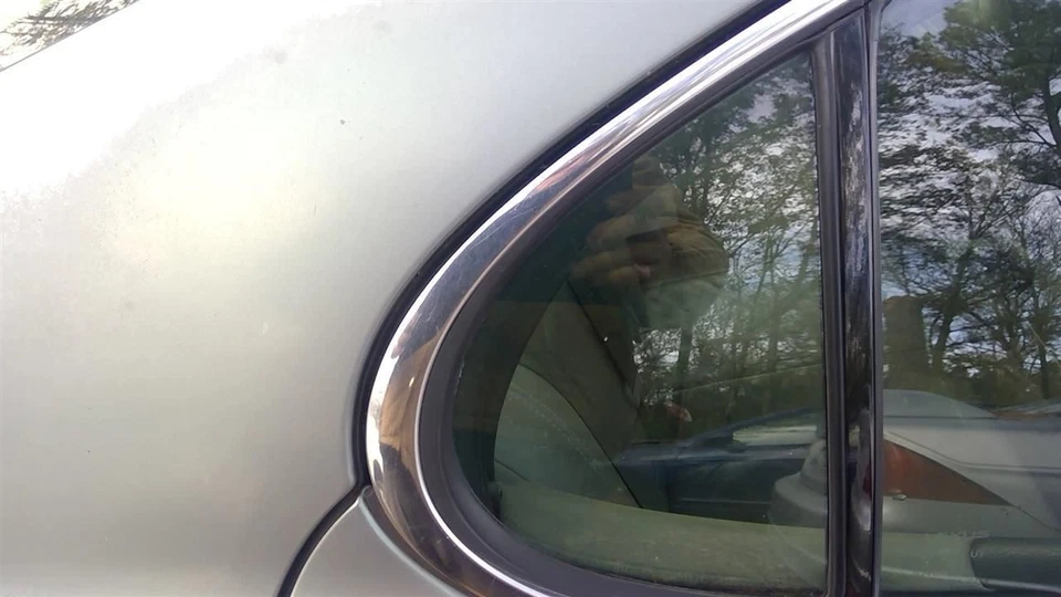 Vidrio de ventilación de puerta trasera derecha pasajero para 04-06 LEXUS ES330 27397 Foto 1 de 1