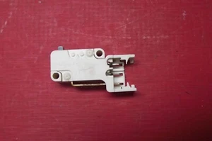 Geschirrspüler Bosch SMS40T32UK/09 MIKROSCHALTER - Bild 1 von 1