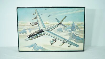AMT 1/72 Model Plane Kit Boeing B-47E Stratojet Item A-671:600 C1 - Image 1 of 4