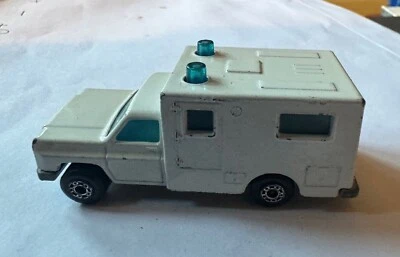 VINTAGE 1977 MATCHBOX SUPERFAST WHITE AMBULANCE NO 41 made in England - Image 1 of 4
