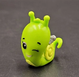 Hatchimals CollEGGtibles Green Snail Wings Spin Master Figure - Picture 1 of 7