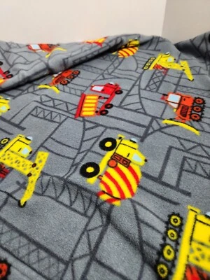 Manta de vellón con flecos reversible hecha a mano para tema de construcción de niños pequeños 29x45 Foto 1 de 4