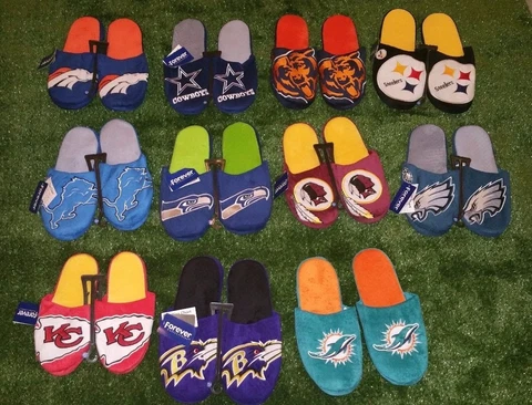 New 2015 NFL FOREVER Collectibles SLIPPERS SLIP ON HOUSE SHOES Cover
