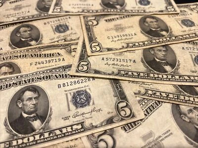 Billete de cinco dólares 1953 ($5) certificado de plata circulación promedio limpio • 1 nota Foto 1 de 2