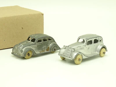 TootsieToy Sb 1/60 - Bundle Of 2 Models Don'T Chrysler Airflow - Image 1 of 3