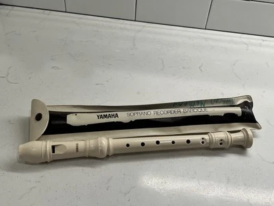 VTG Yamaha Plastic Soprano Recorder Baroque Fingering YRS-24B Ivory Instrument - Image 1 of 4