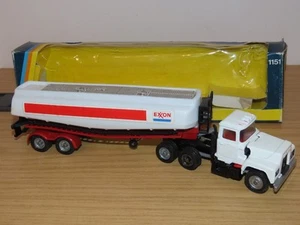 BX88: Corgi Toys Exxon Mack Tank Truck No 1151 - Picture 1 of 9