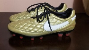ronaldinho soccer shoes