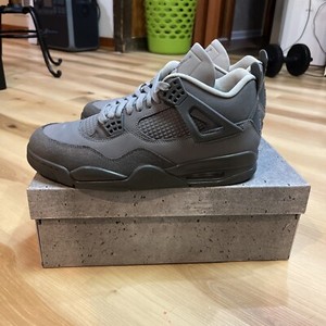 Size 10.5 - Air Jordan 4 Retro SE Wet Cement