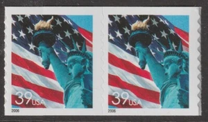 US 3981 Flag & Statue of Liberty 39c coil pair APU MNH 2006 - Picture 1 of 1