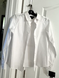 NWT $44 Liz Claiborne Women Petite SM White Shirt Wrinkle Free - Picture 1 of 3