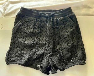blu pepper Ladies Shorts SIZE MEDIUM Crochet Lace Black with Front Tie - Picture 1 of 4