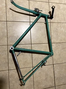 Pre-owned Green Shimano 105 bike frame - Picture 1 of 2
