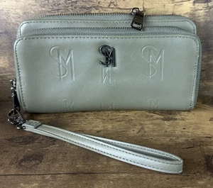 Raro Steve Madden Verde Doble Cremallera Cartera Estuche Con Correa para Muñeca Envío Rápido - Imagen 1 de 9