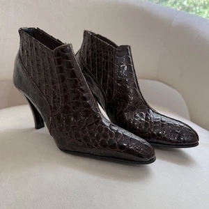 Womens Ankle Boots J.Renee Dark Brown Croc Embossed Pointed Heel Booties - Picture 1 of 5
