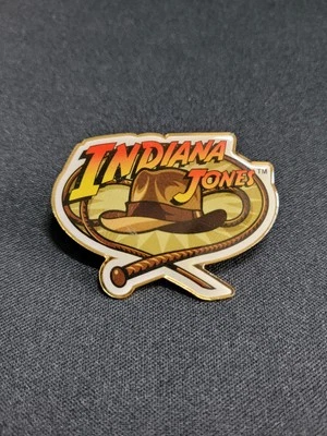 Disney Lucas Films Indiana Jones Pin Acrobacias Espectacular Fedora Whip MGM Studios Foto 1 de 3
