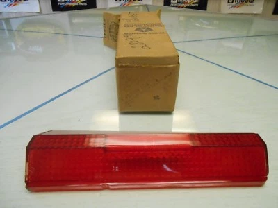 Chrysler Newport 1968 Except Wagon lente ligera cola derecha nuevo en stock Mopar P/N # 2809194 Foto 1 de 4