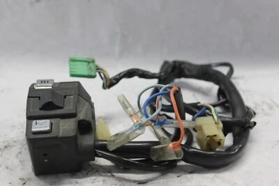 CONJUNTO DE INTERRUPTOR DE SEÑAL DE GIRO 35200-ME5-670 1983 HONDA NIGHTHAWK CB650SC Foto 1 de 4