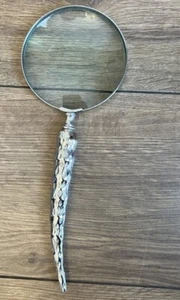 Antik Vintage hornförmiger Griff Vergrößerungsglas mit geprägtem Design Durchmesser 4 - Bild 1 von 8