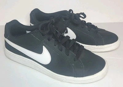 Nike Women's Court Royale Sneakers Shoes Sz 6 Black White 749867-010 W/Box - Image 1 of 4