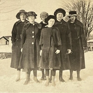 Antique RPPC Real Photograph Postcard Women & Girl Cold Winter Day Edwardian - Picture 1 of 7