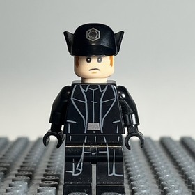 LEGO Star Wars General Hux Minifigure (sw0662) - Set 75104 2D
