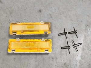 82-92 Camaro Trans Am PAIR FRONT FENDER MARKER LIGHTS 87 Firebird GM - Picture 1 of 4