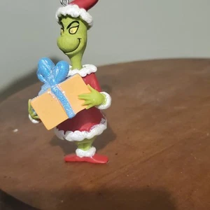 Hallmark The Grinch Christmas Ornament NWT - Picture 1 of 7