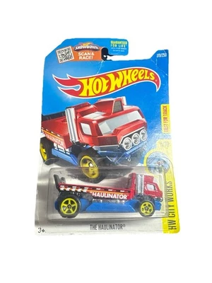 Camión de remolque Hot Wheels The Haulinator rojo y azul HW City Works #170/250 #5/10 Foto 1 de 4