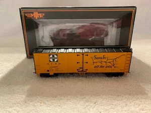 MTH Trains #85-78032 HO Scale Santa Fe 40' Steel Sided Reefer Car #34927 - Picture 1 of 8